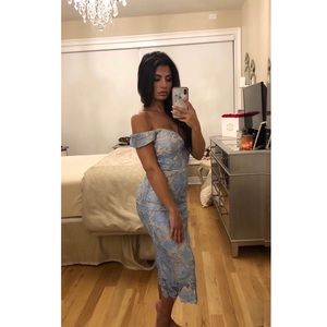 Hello Molly Blue Lace Midi Dress Cinderella Sleeve